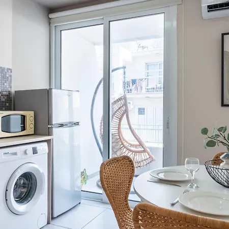 Daze 1-br By Finikoudes Apartament *