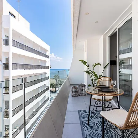 Daze 1-br By Finikoudes Apartment Larnaca